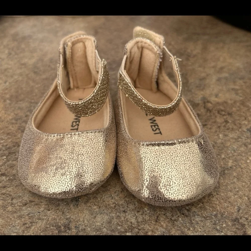 Nine West Metallic Gold Glitter Strap Mary Jane Shoes
